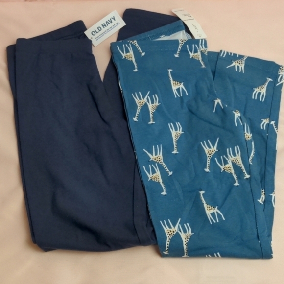 Old Navy Two Pack Leggings size Medium - Picture 1 of 5